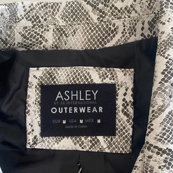 Vintage Monochrome Snakeskin Faux Leather Jacket - Picture 4 of 5